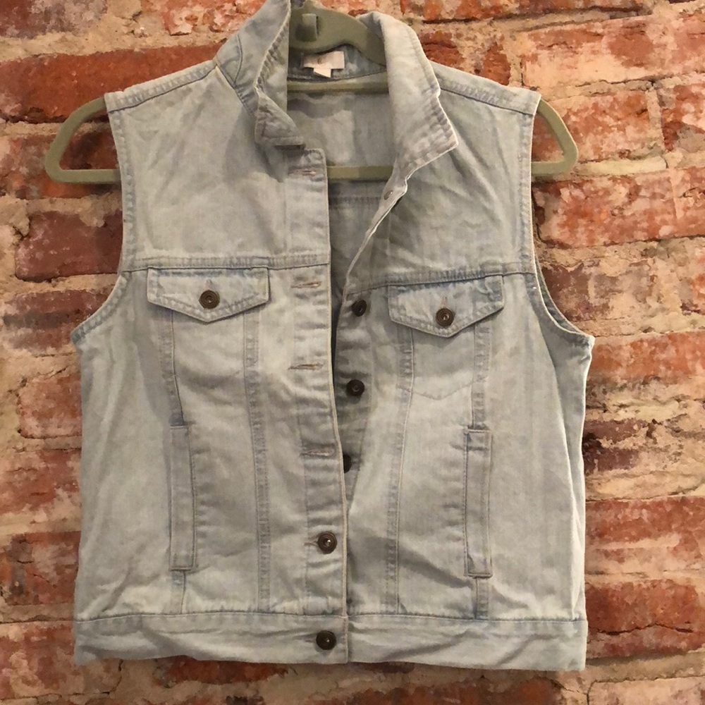 Jean Vest